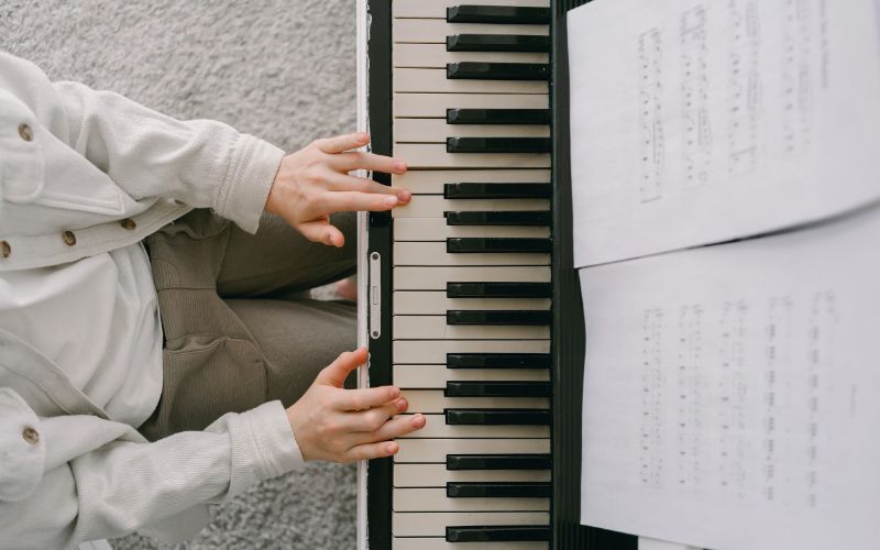 dụng cụ âm nhạc piano